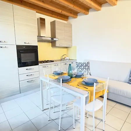 Brezza Marina Apartament *