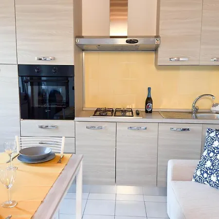 Brezza Marina Apartament *